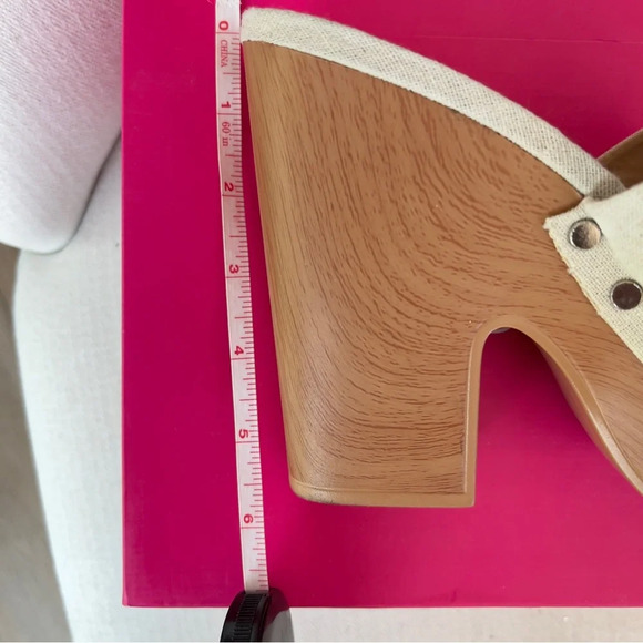 Linen Fabric Wedge with Wood Heel - Picture 4 of 4